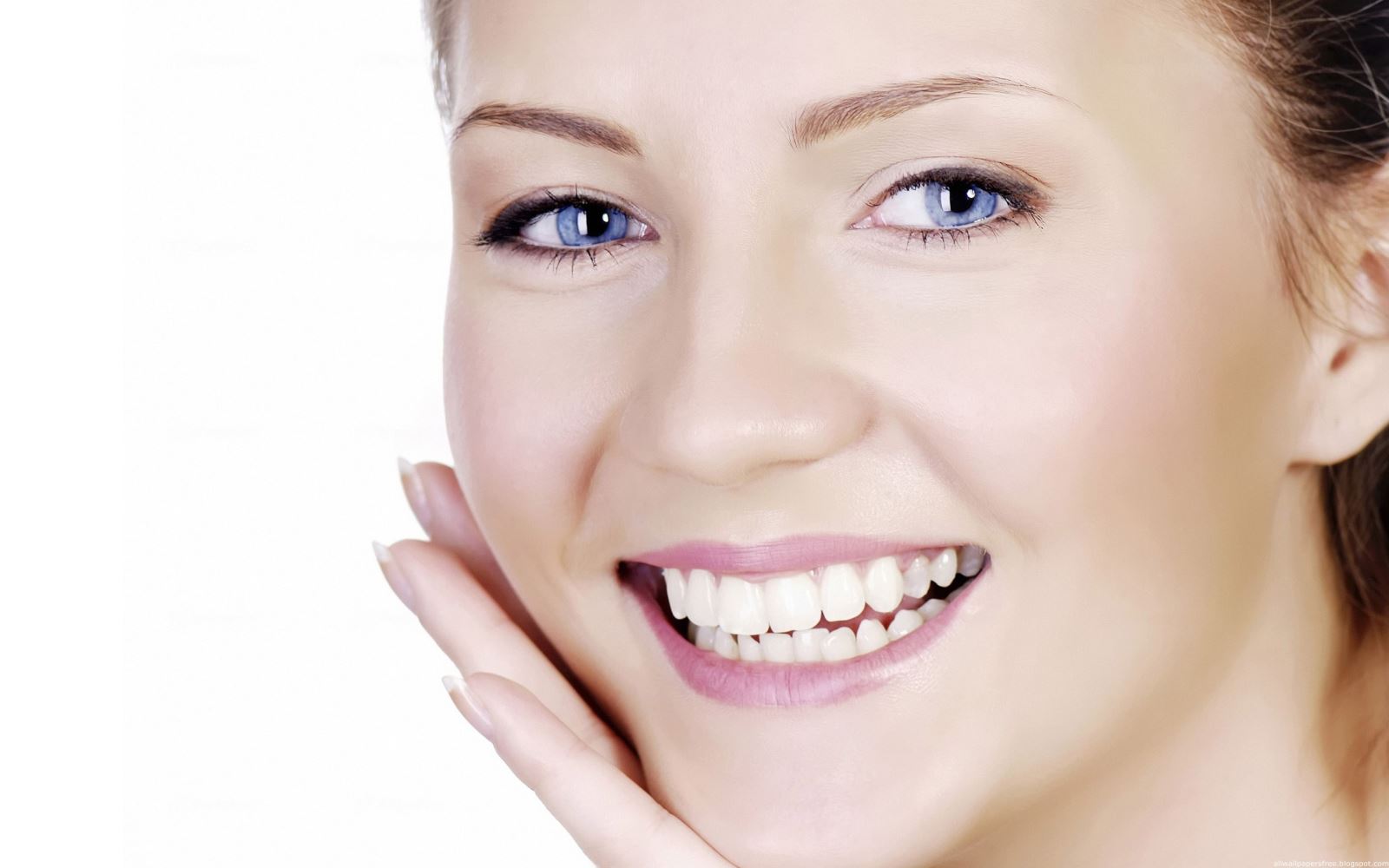 Niềng răng thẩm mỹ ở Thái Bình